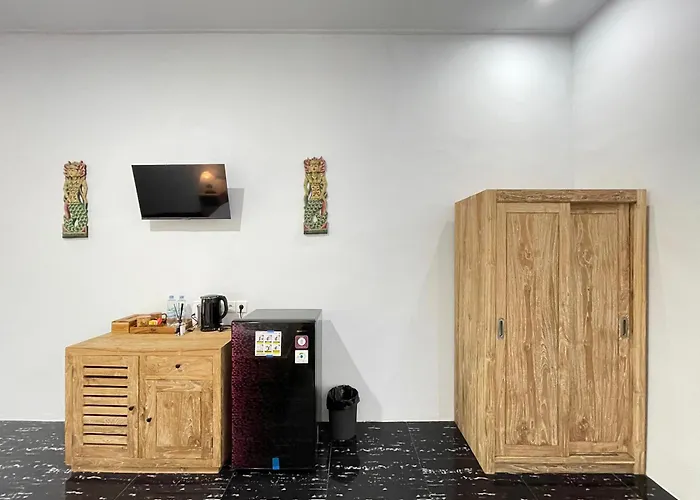 Rai Wood Carver And بيت ضيافة 3*
